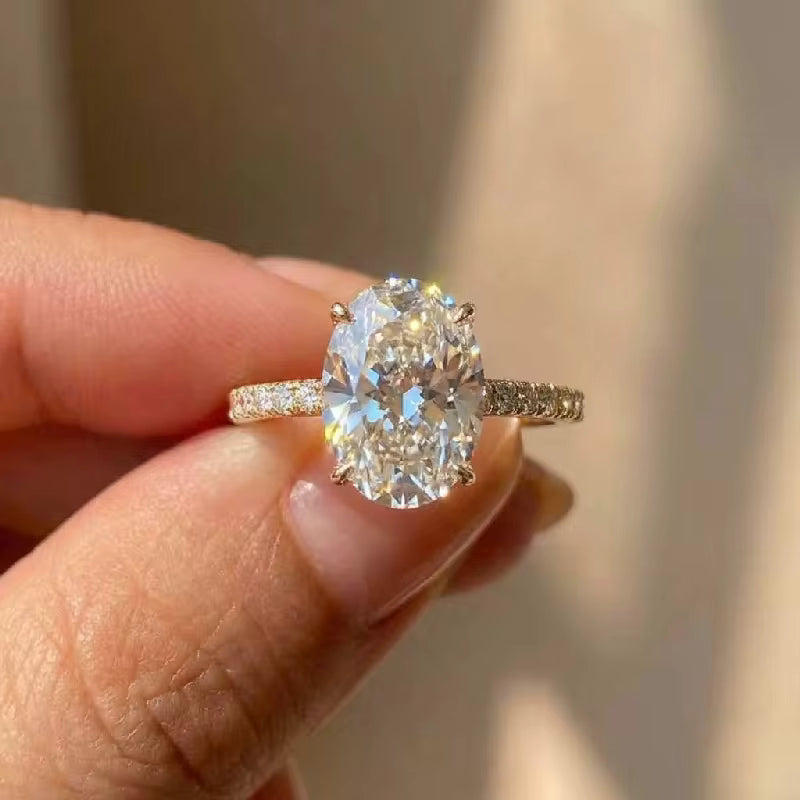 Oval Engagement Ring
